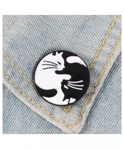 Yin Yang White Black Cat Round Badge Pin Cute Black White Cat Enamel Pin Hug Kitten Enamel Couple Brooch Lovely Animal Enamel...